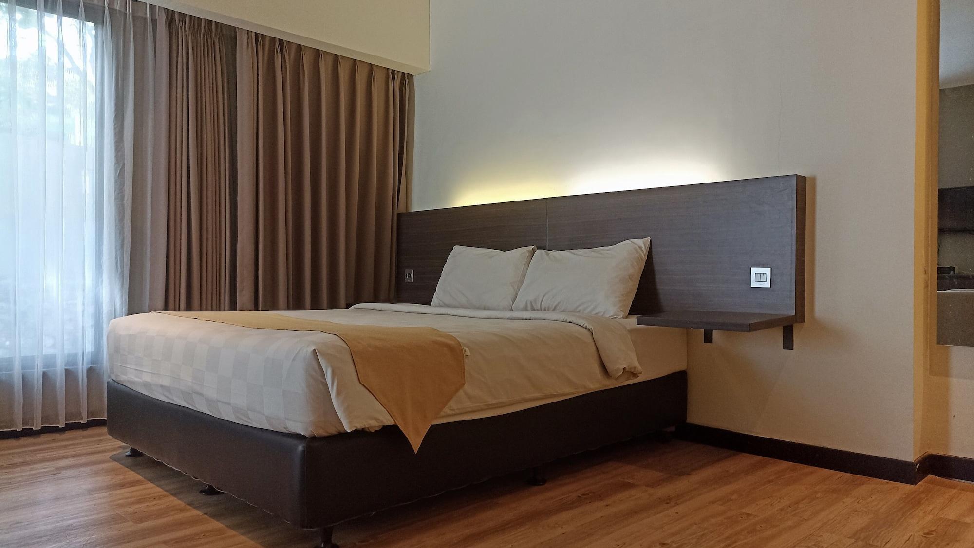 Yunna Hotel Lampung Бандар-Лампунг Екстер'єр фото